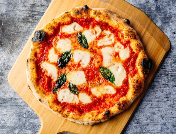 Margherita Pizza That is Tasty and Simple